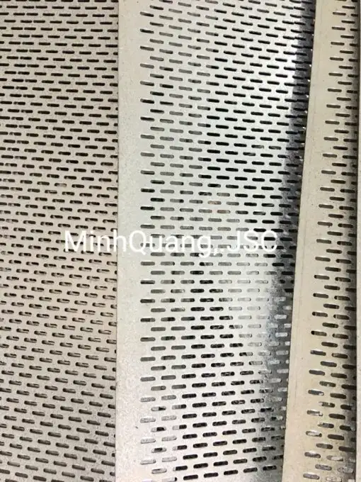 Inox đột lỗ tròn dài
